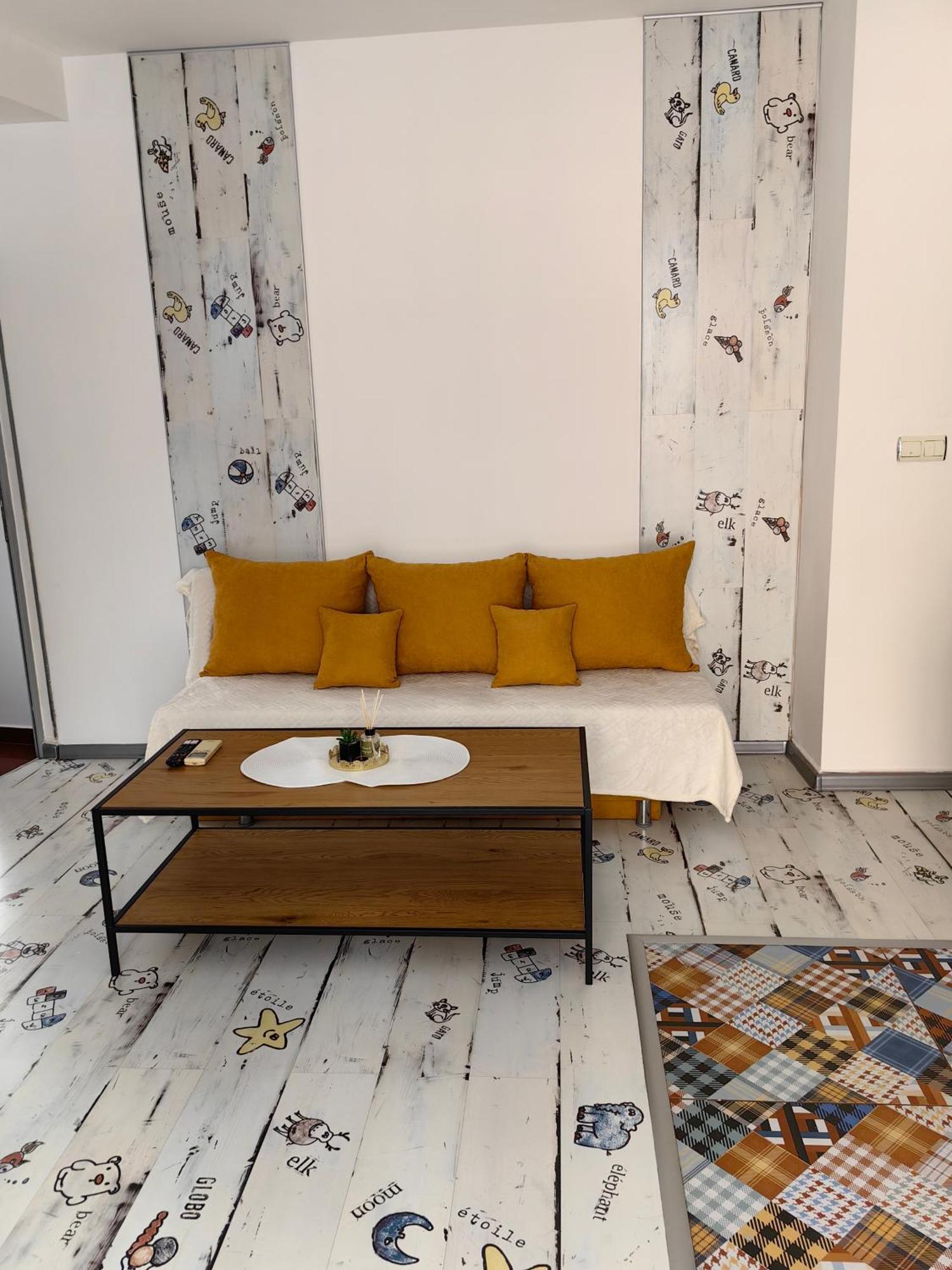2 Bedrooms Apartment. Plovdiv Luaran gambar