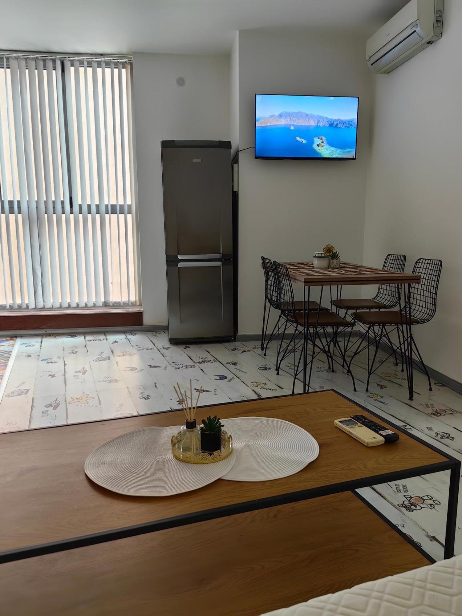 2 Bedrooms Apartment. Plovdiv Luaran gambar